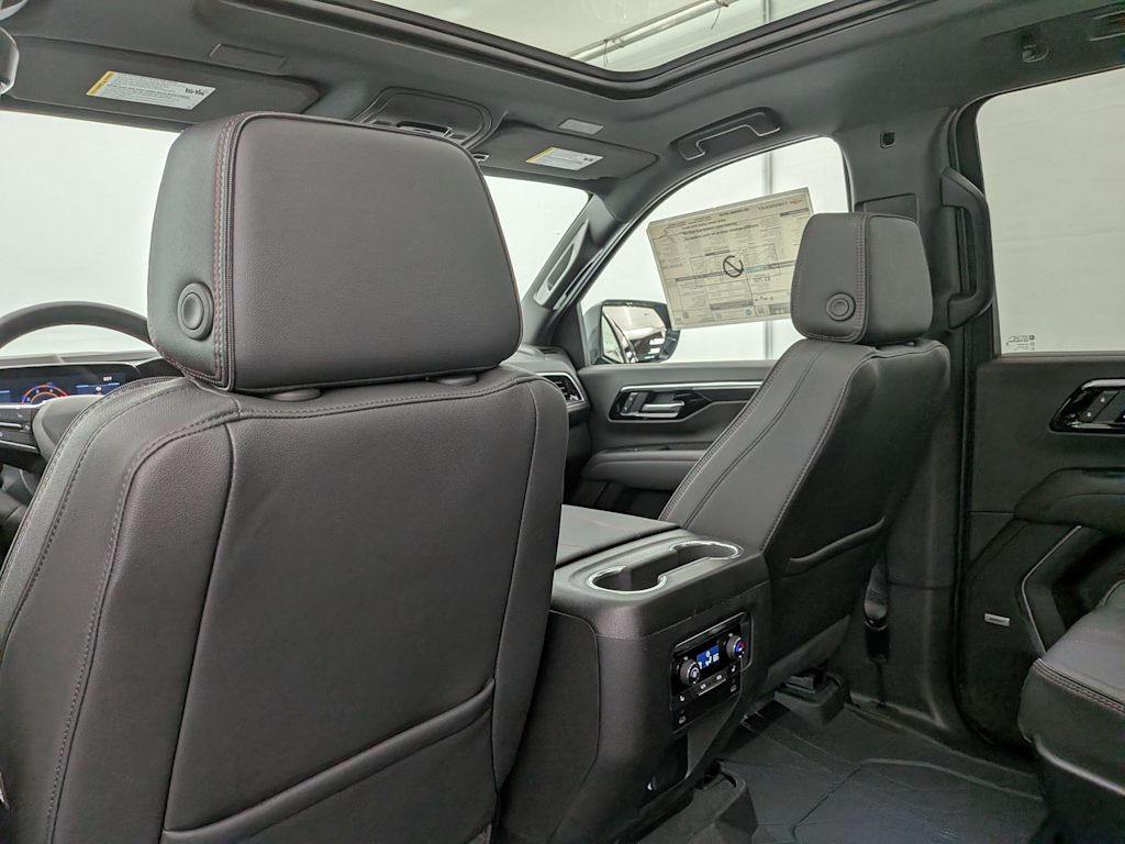 Thumbnail: 2026 Chevrolet Suburban - 13
