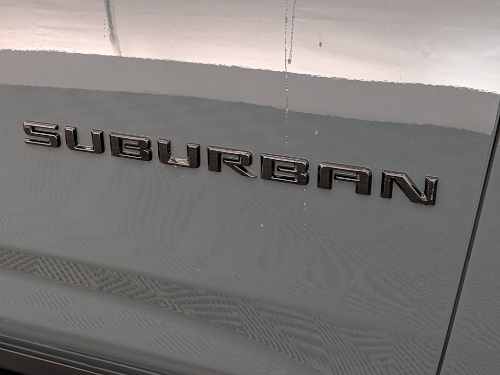 Thumbnail: 2026 Chevrolet Suburban - 26