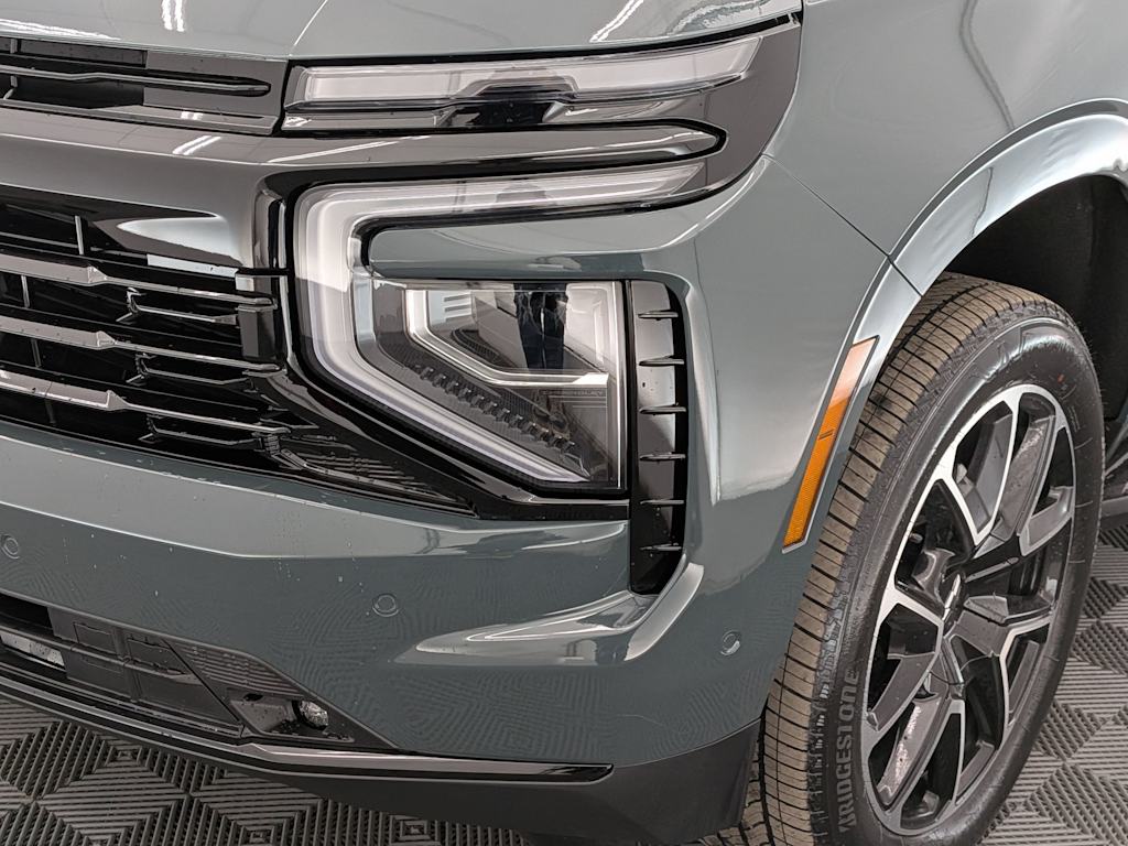Thumbnail: 2026 Chevrolet Suburban - 23