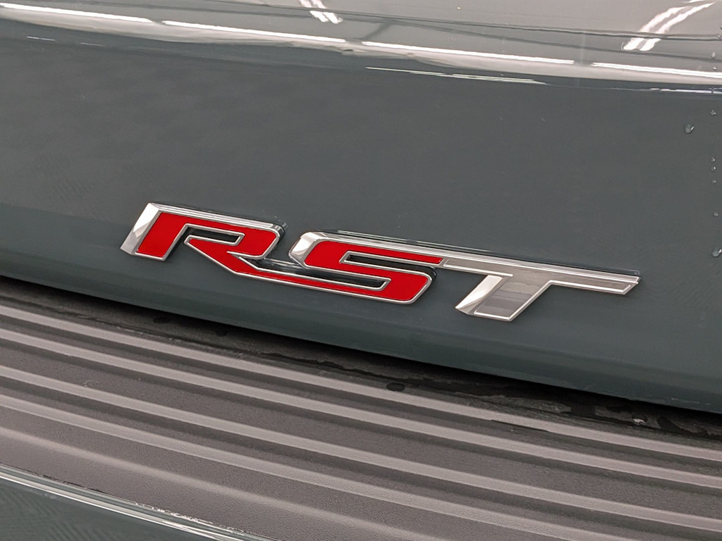 Thumbnail: 2026 Chevrolet Suburban - 25