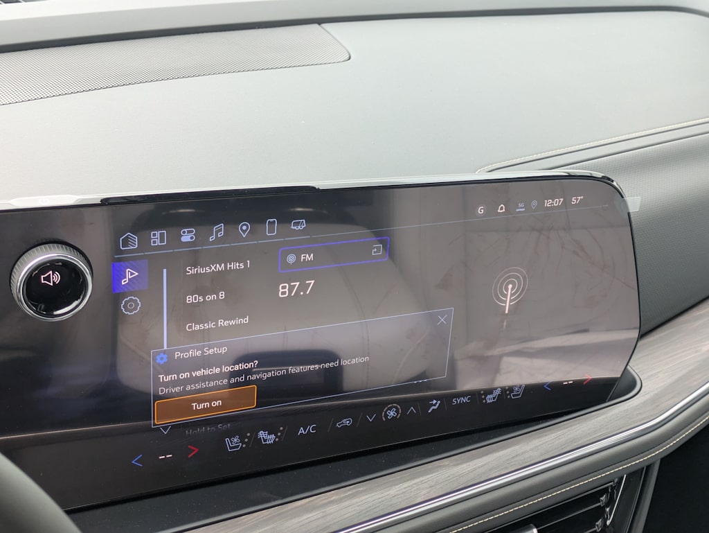 Thumbnail: 2025 Chevrolet Suburban - 33