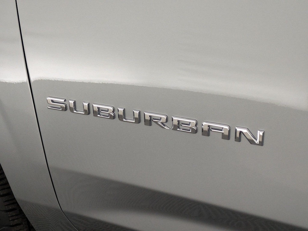 Thumbnail: 2025 Chevrolet Suburban - 7