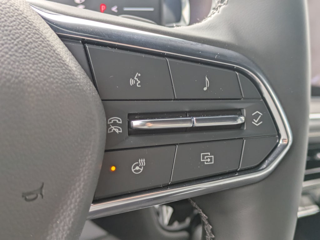 Thumbnail: 2025 Chevrolet Suburban - 30