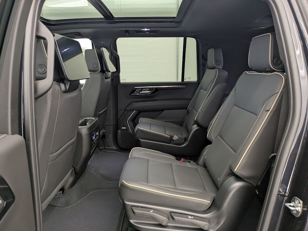 Thumbnail: 2025 Chevrolet Suburban - 27