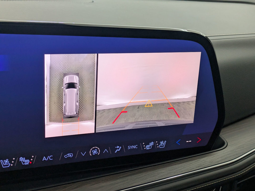 Thumbnail: 2025 Chevrolet Suburban - 35