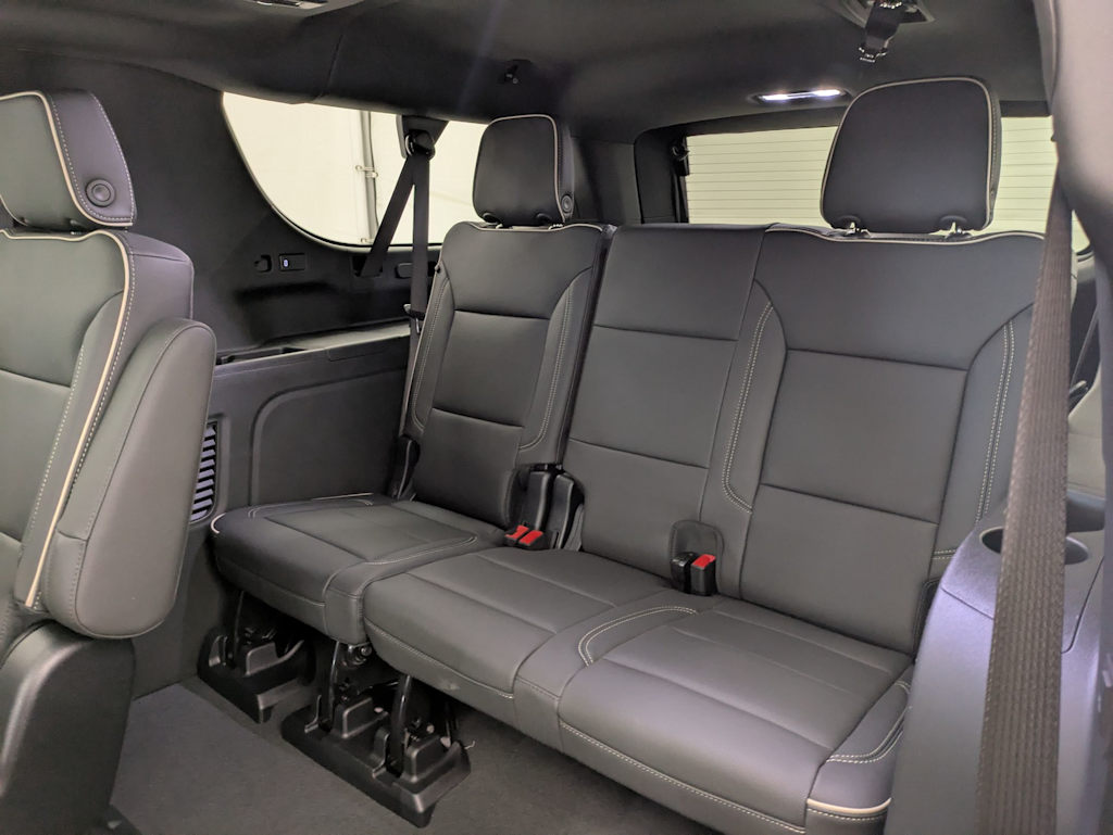 Thumbnail: 2025 Chevrolet Suburban - 28