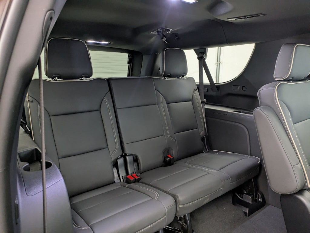 Thumbnail: 2025 Chevrolet Suburban - 29