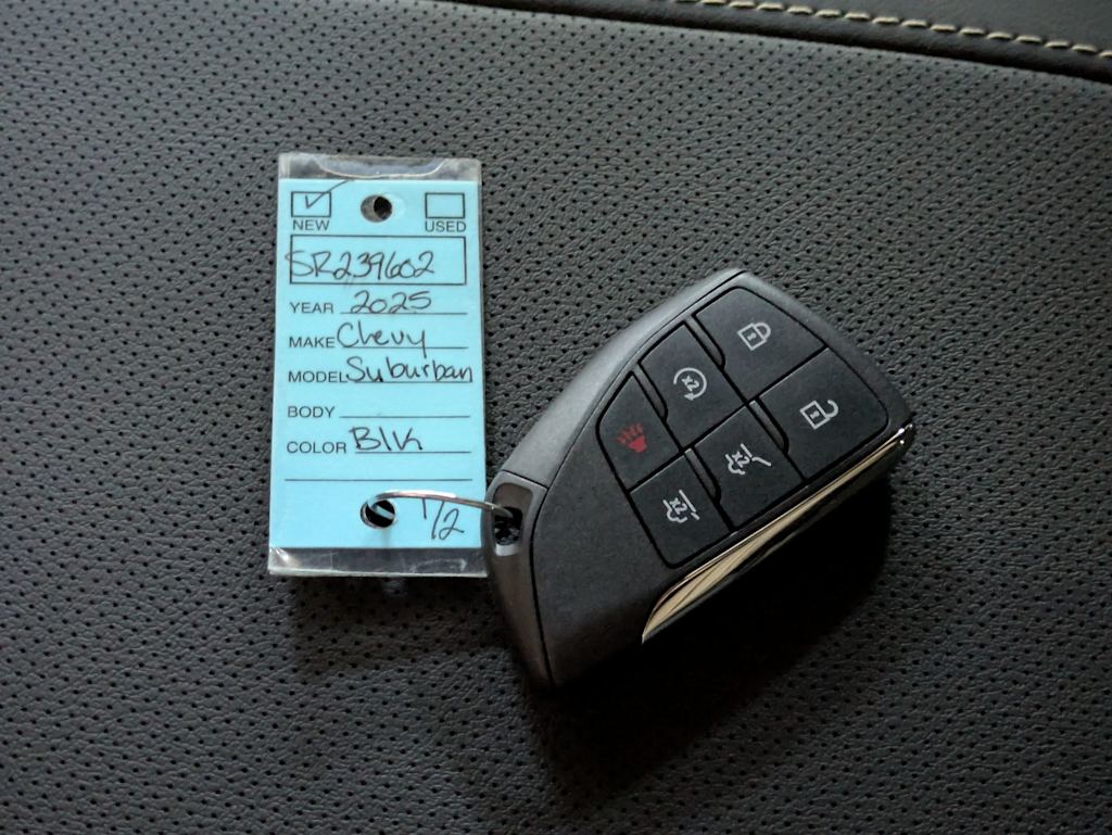 Thumbnail: 2025 Chevrolet Suburban - 16