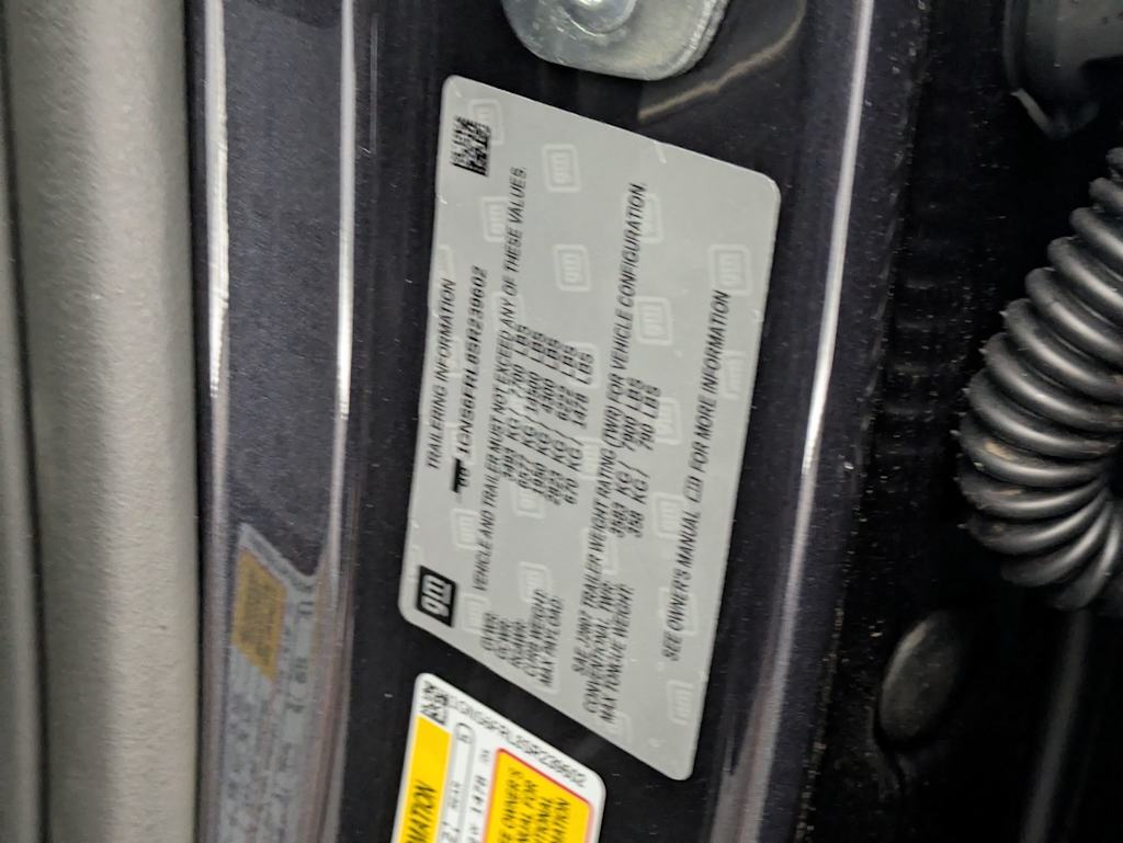 Thumbnail: 2025 Chevrolet Suburban - 17