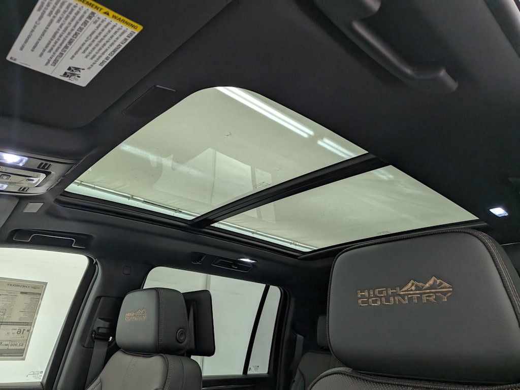 Thumbnail: 2026 Chevrolet Suburban - 26