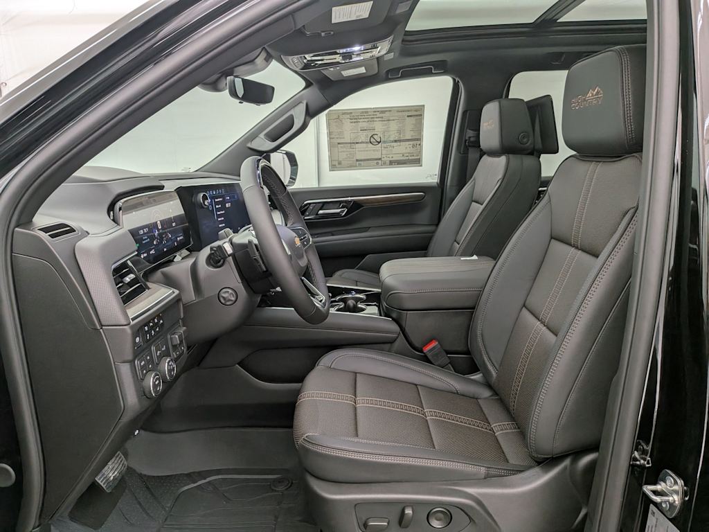 Thumbnail: 2026 Chevrolet Suburban - 11