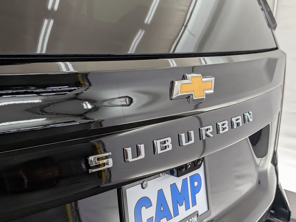 Thumbnail: 2026 Chevrolet Suburban - 7