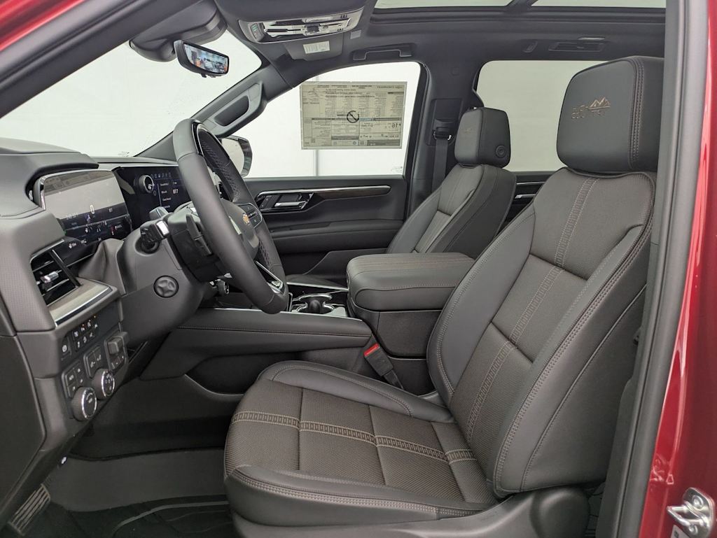 Thumbnail: 2026 Chevrolet Suburban - 11