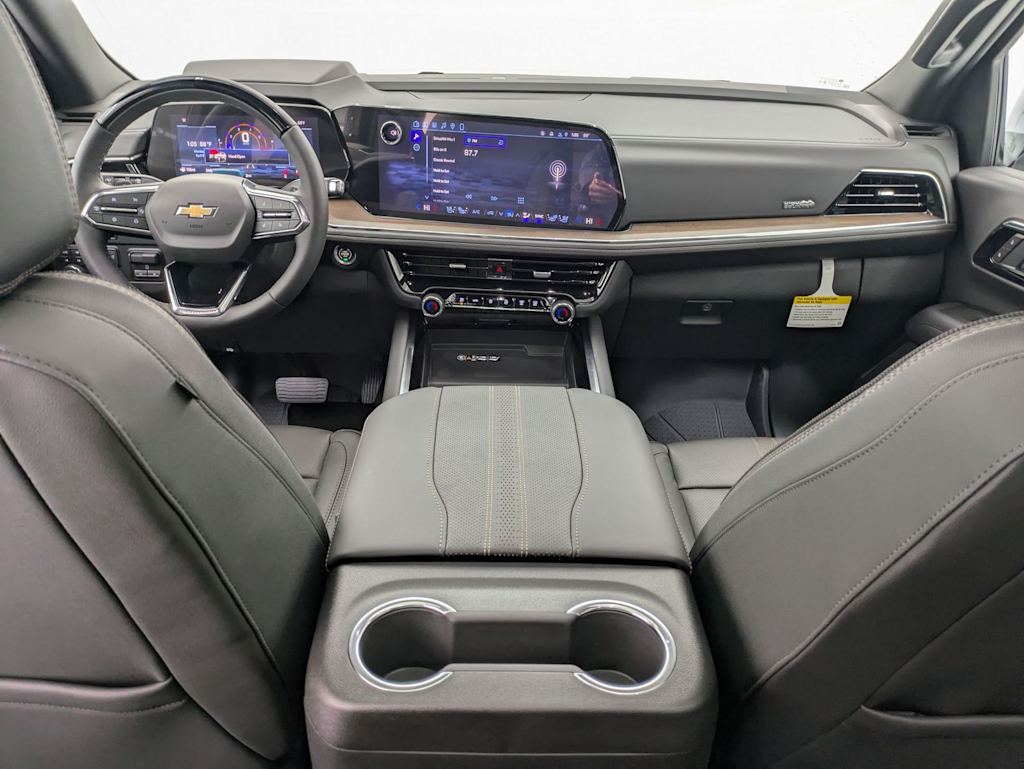 Thumbnail: 2026 Chevrolet Suburban - 10