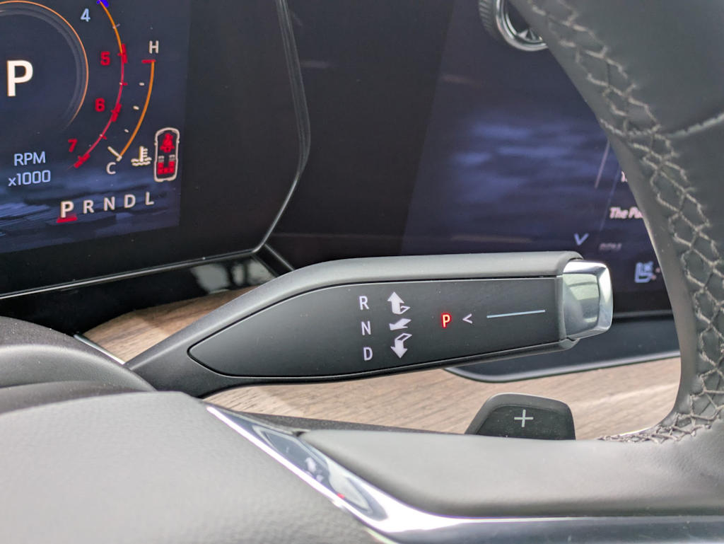 Thumbnail: 2025 Chevrolet Suburban - 16