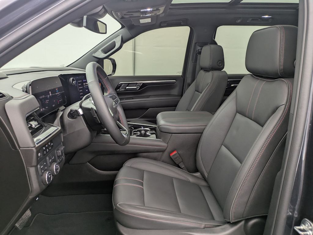 Thumbnail: 2025 Chevrolet Tahoe - 10