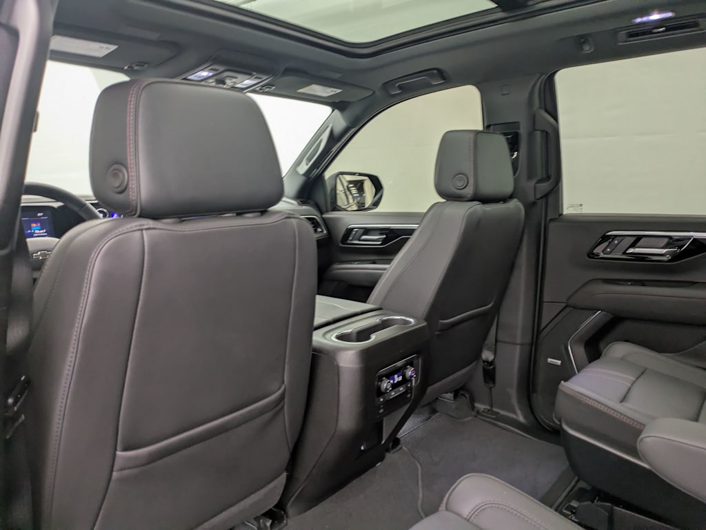 Thumbnail: 2025 Chevrolet Tahoe - 12
