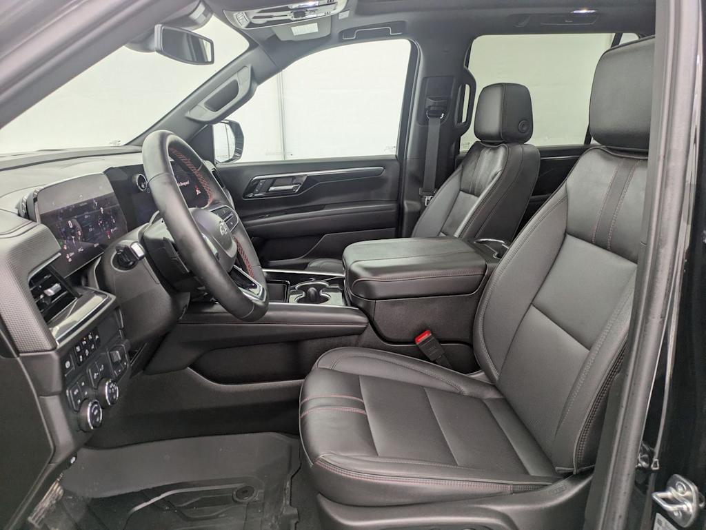 Thumbnail: 2025 Chevrolet Tahoe - 10