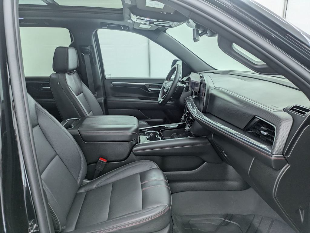 Thumbnail: 2025 Chevrolet Tahoe - 11