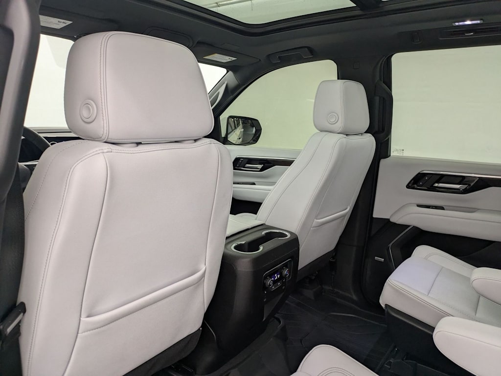 Thumbnail: 2025 Chevrolet Tahoe - 13
