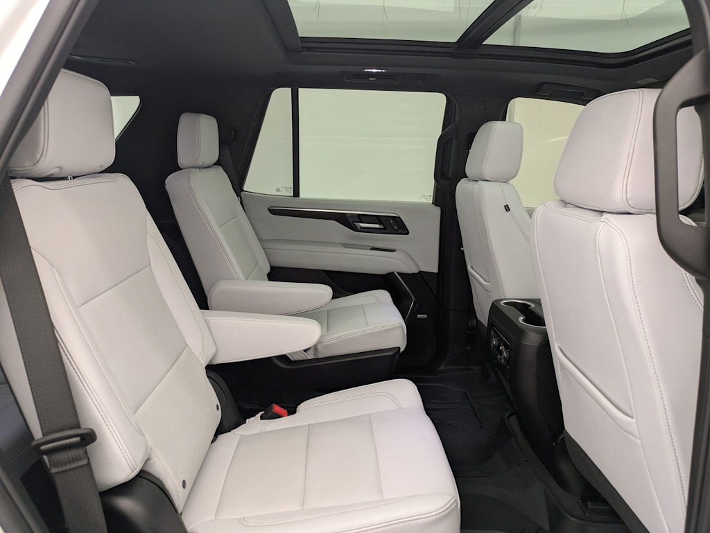 Thumbnail: 2025 Chevrolet Tahoe - 30