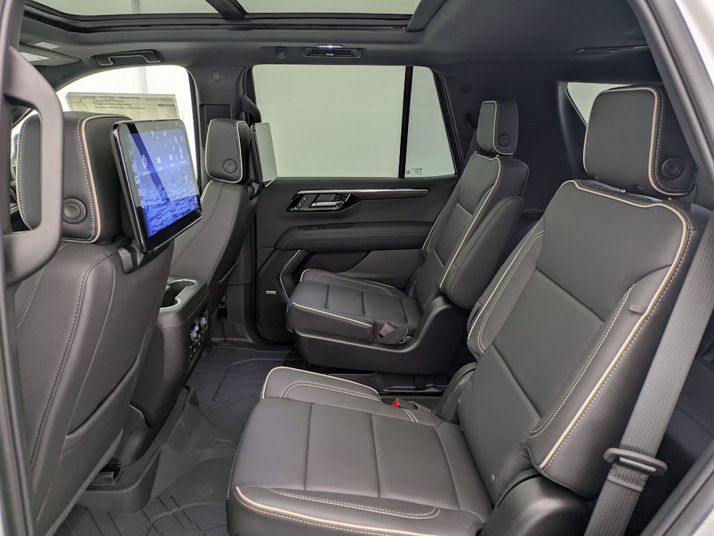 Thumbnail: 2025 Chevrolet Tahoe - 26