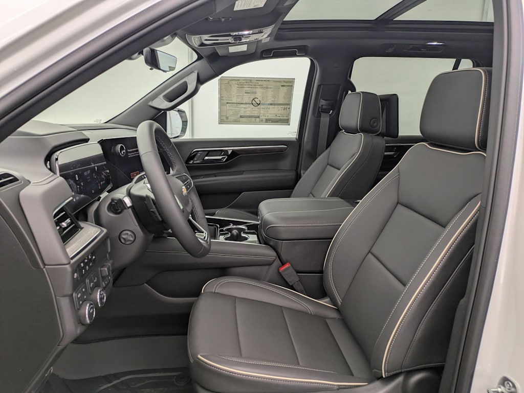 Thumbnail: 2025 Chevrolet Tahoe - 11