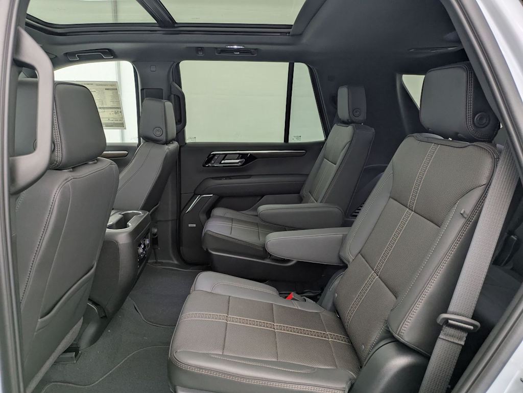 Thumbnail: 2026 Chevrolet Tahoe - 28