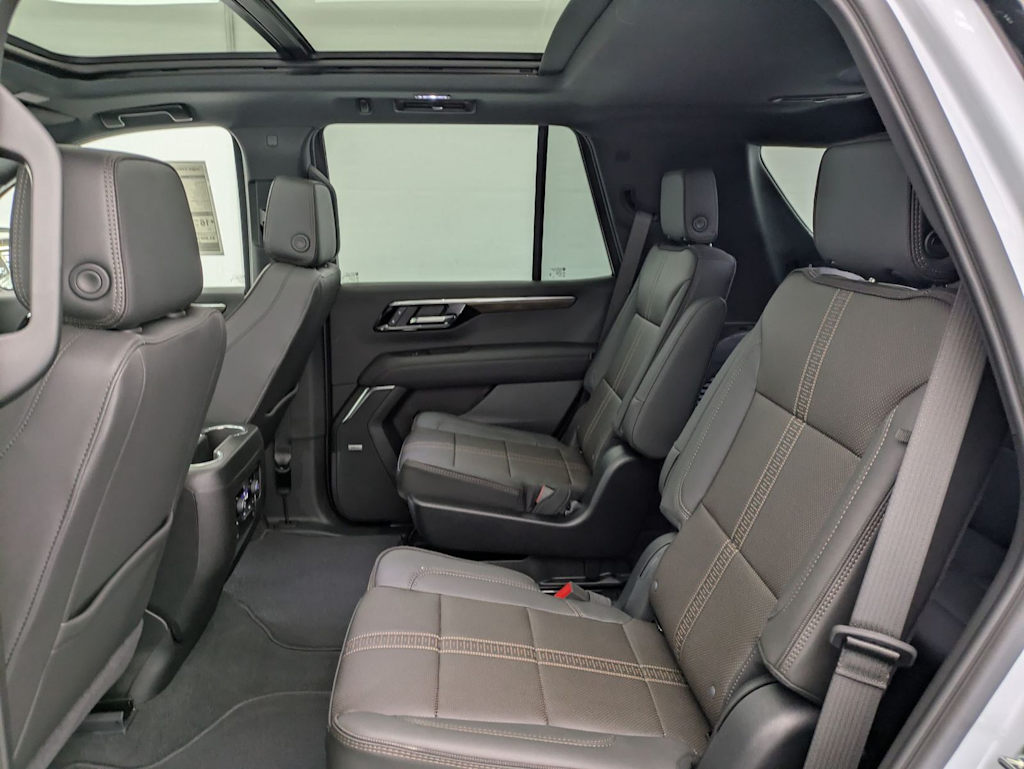 Thumbnail: 2026 Chevrolet Tahoe - 28