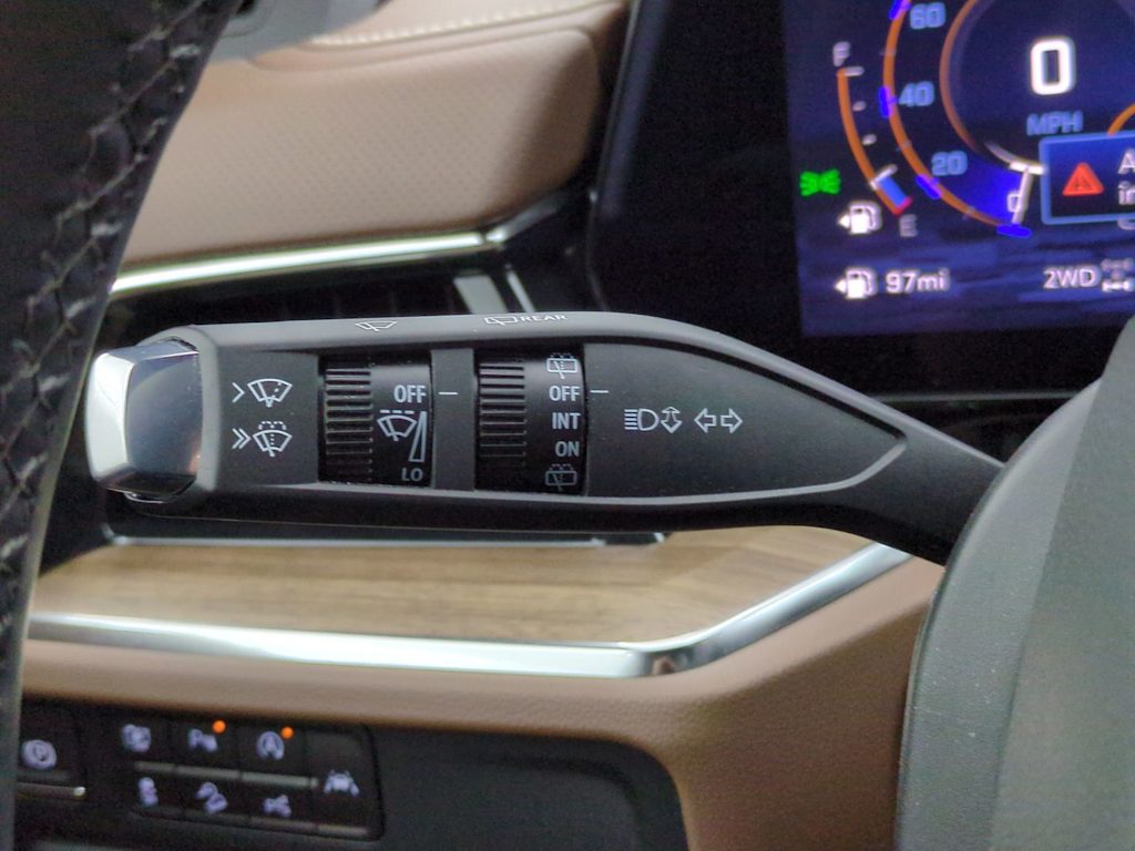 Thumbnail: 2025 Chevrolet Tahoe - 30