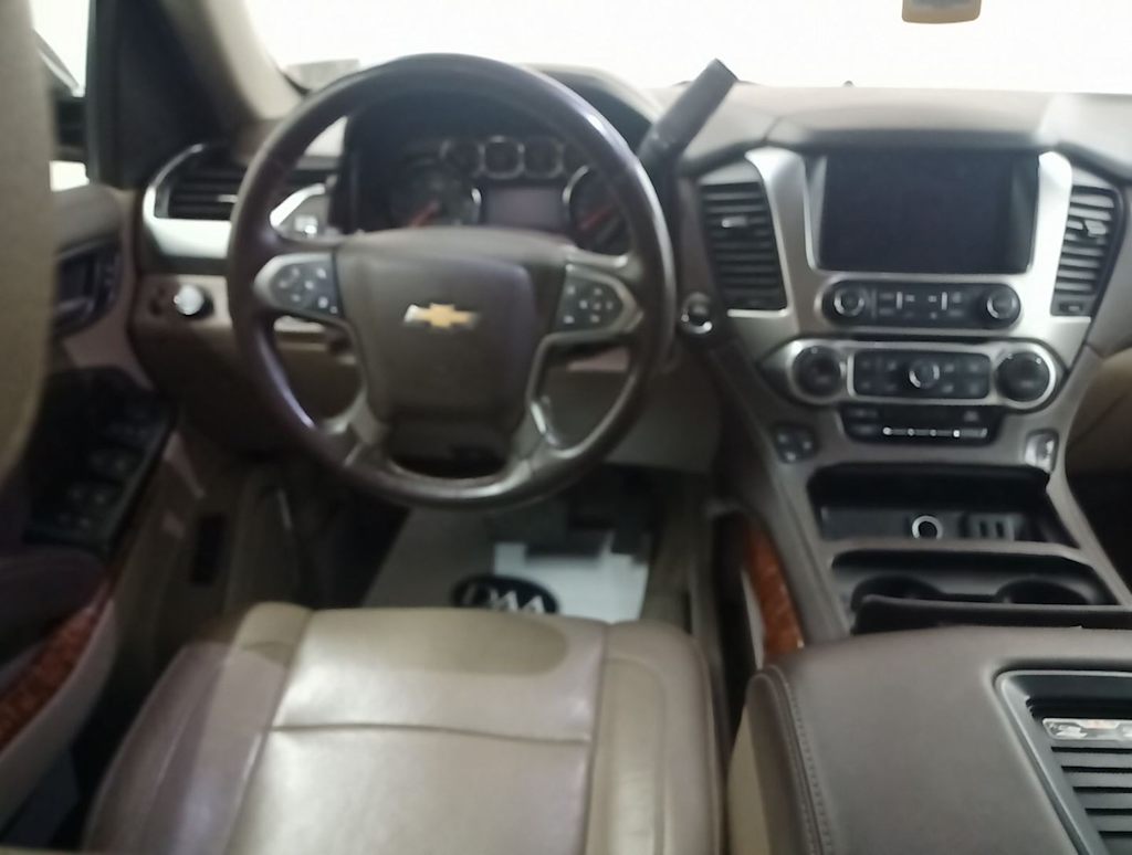 Thumbnail: 2019 Chevrolet Tahoe - 2