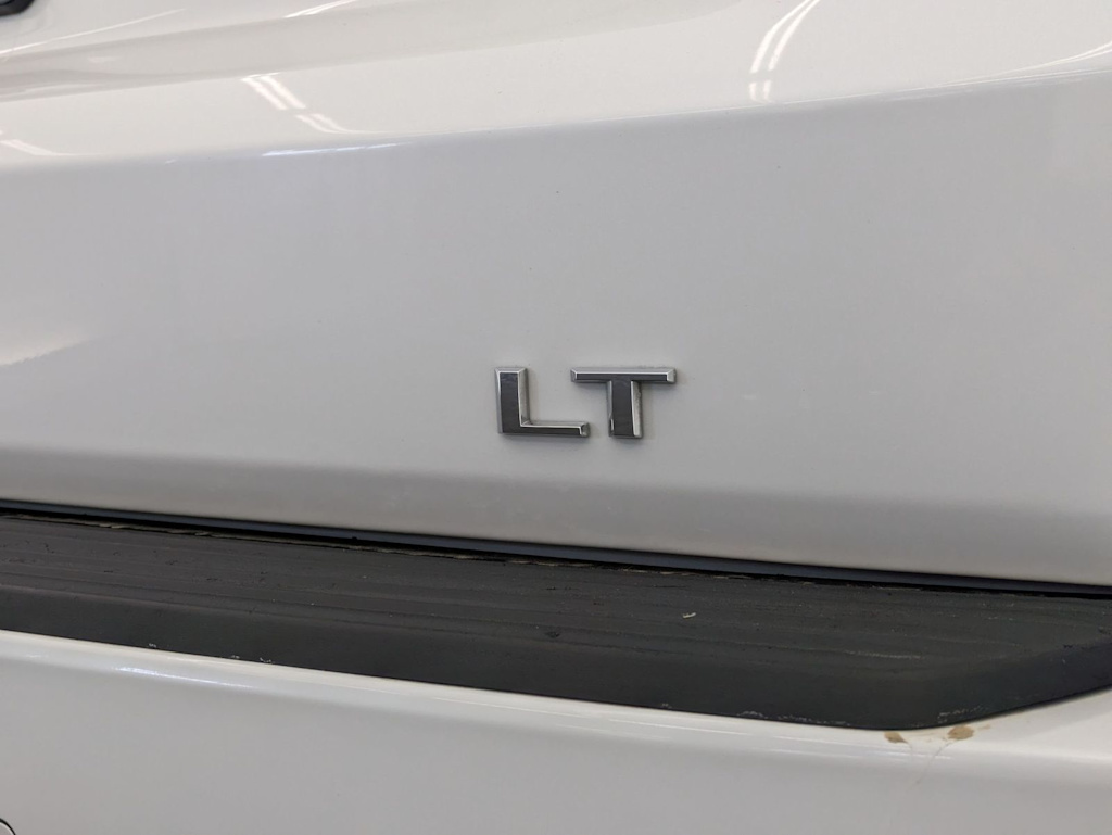 Thumbnail: 2024 Chevrolet Suburban - 24