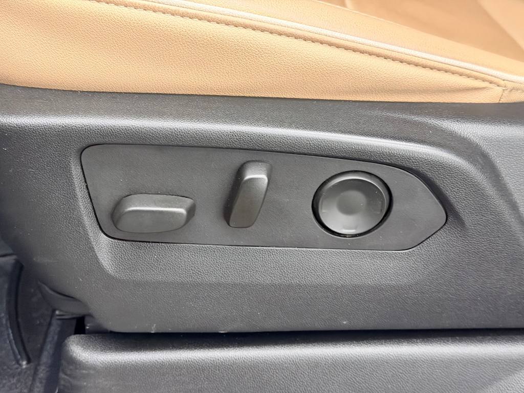 Thumbnail: 2024 Chevrolet Suburban - 27