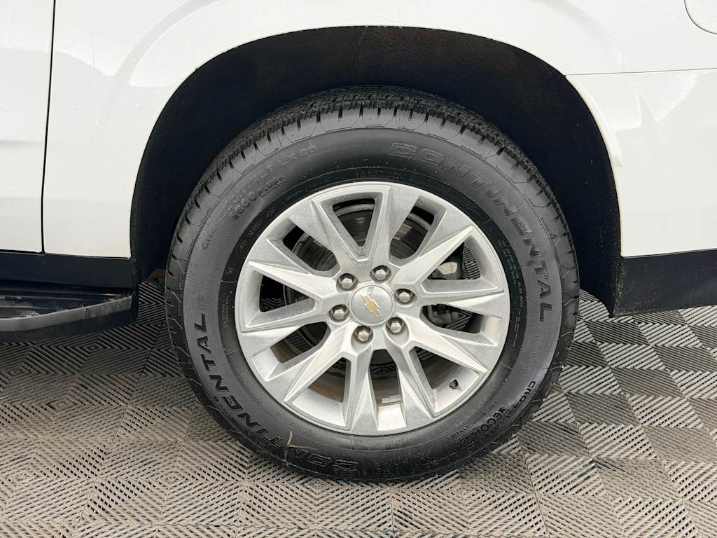 Thumbnail: 2024 Chevrolet Suburban - 8