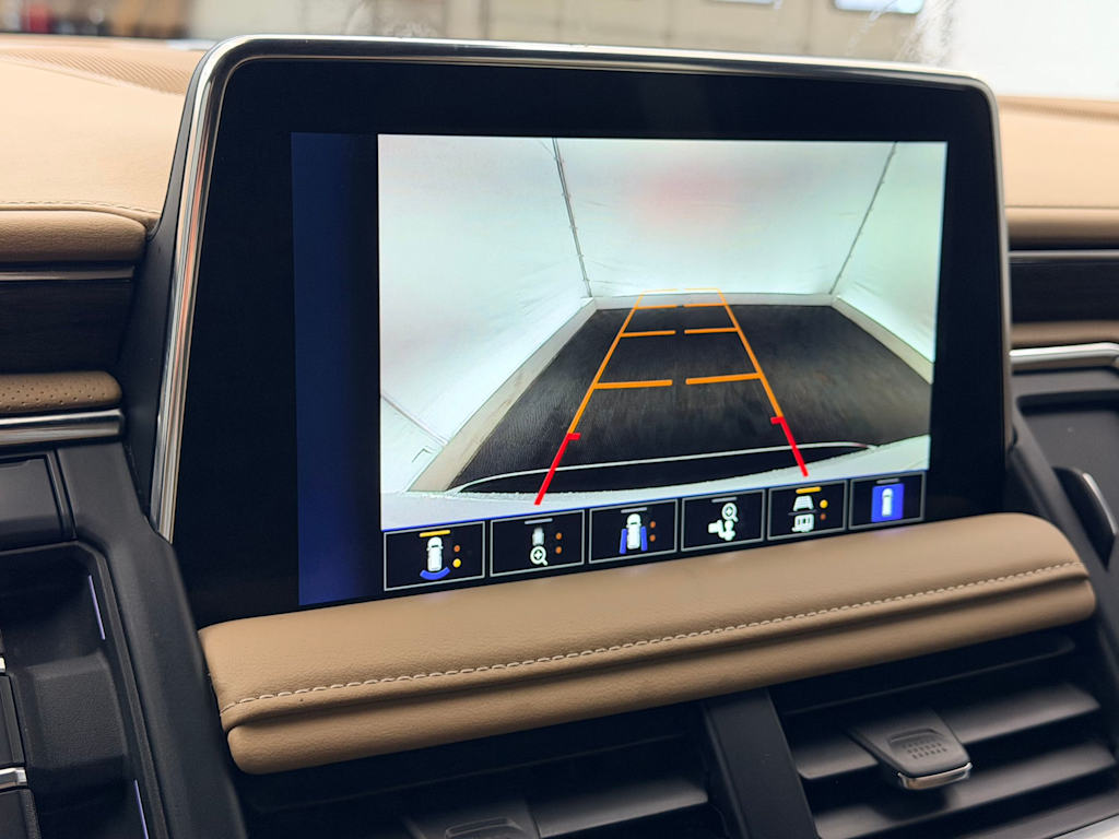 Thumbnail: 2024 Chevrolet Suburban - 32