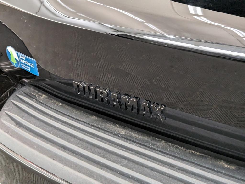 Thumbnail: 2023 Chevrolet Suburban - 25