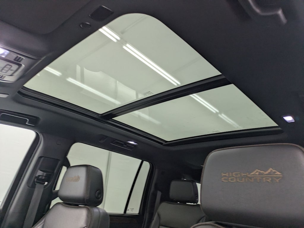 Thumbnail: 2024 Chevrolet Suburban - 28