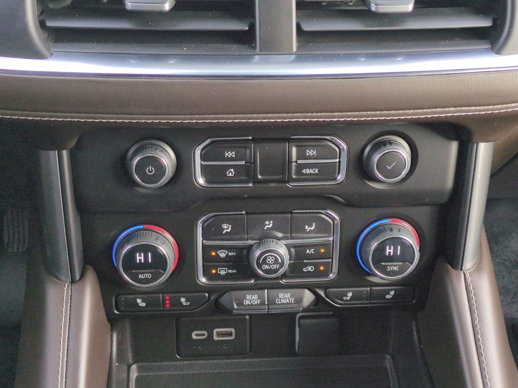 Thumbnail: 2023 Chevrolet Tahoe - 30