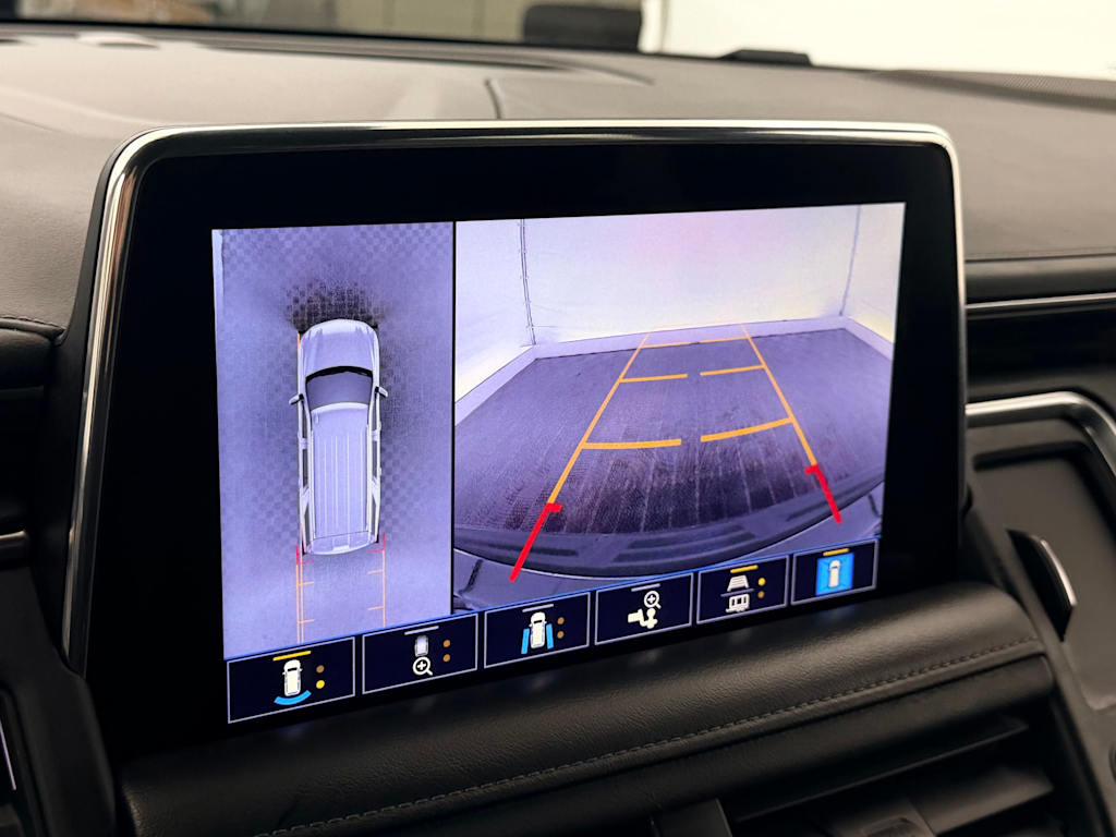 Thumbnail: 2021 Chevrolet Tahoe - 32