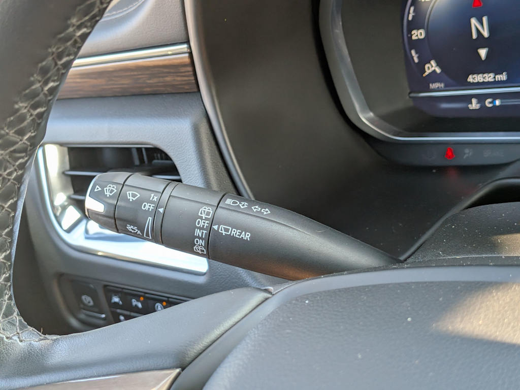 Thumbnail: 2023 Chevrolet Tahoe - 16