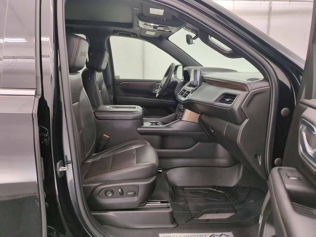 Thumbnail: 2021 Chevrolet Tahoe - 12