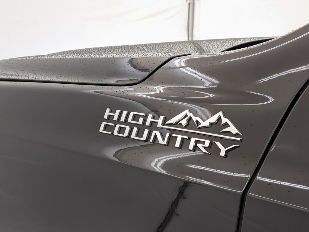 Thumbnail: 2021 Chevrolet Tahoe - 25