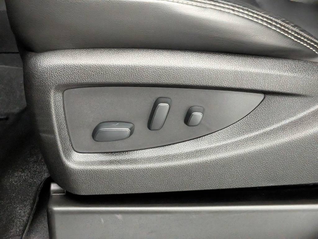 Thumbnail: 2019 GMC Sierra 2500 - 24