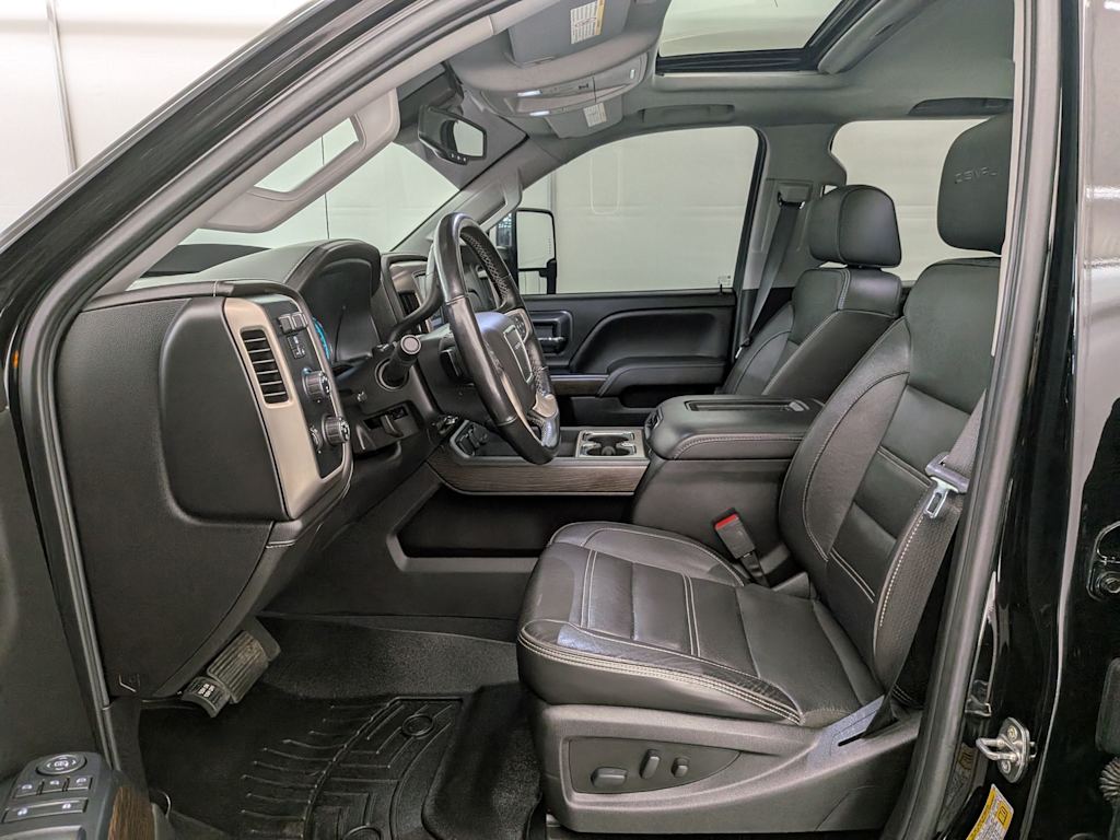 Thumbnail: 2019 GMC Sierra 2500 - 11