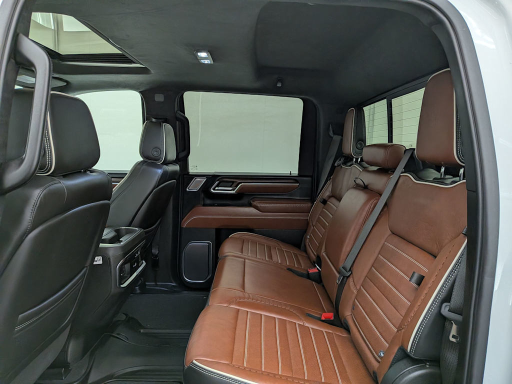 Thumbnail: 2025 GMC Sierra 2500 - 13