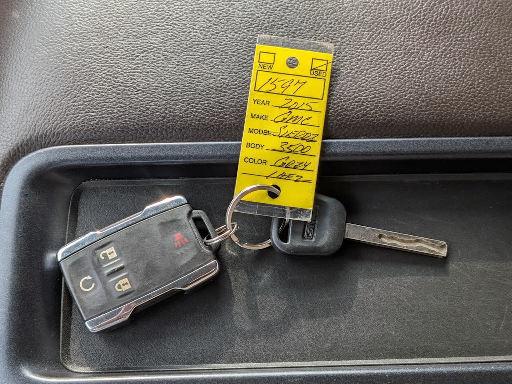 Thumbnail: 2015 GMC Sierra 3500 - 18