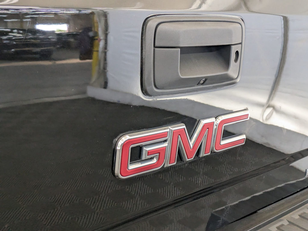 Thumbnail: 2016 GMC Sierra 3500 - 25
