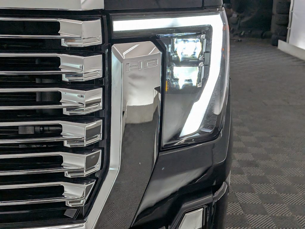 Thumbnail: 2024 GMC Sierra 2500 - 19