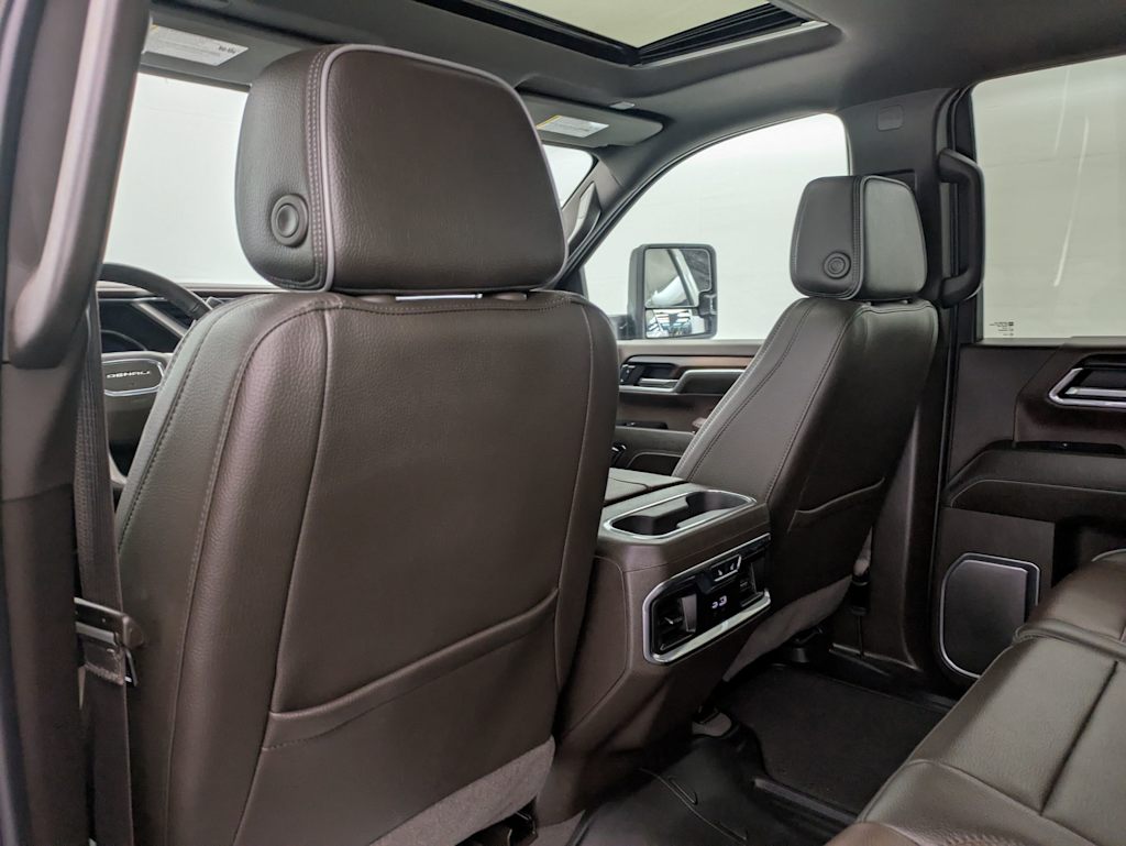 2024 GMC Sierra 2500 Denali 12