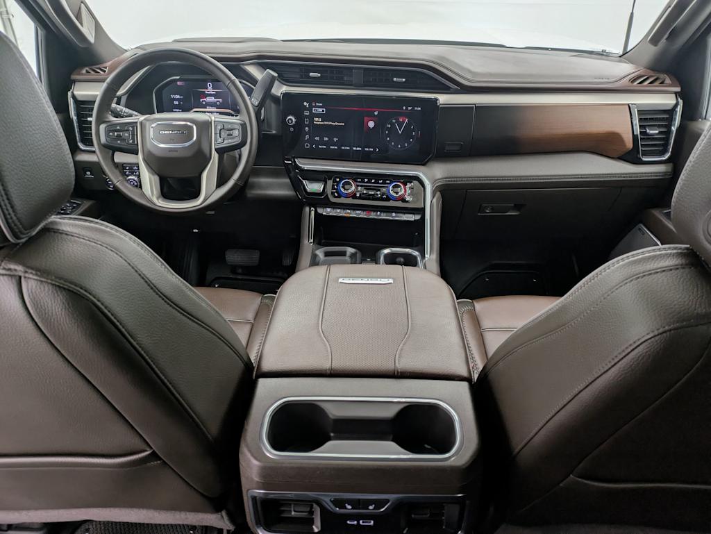 2024 GMC Sierra 2500 Denali 9